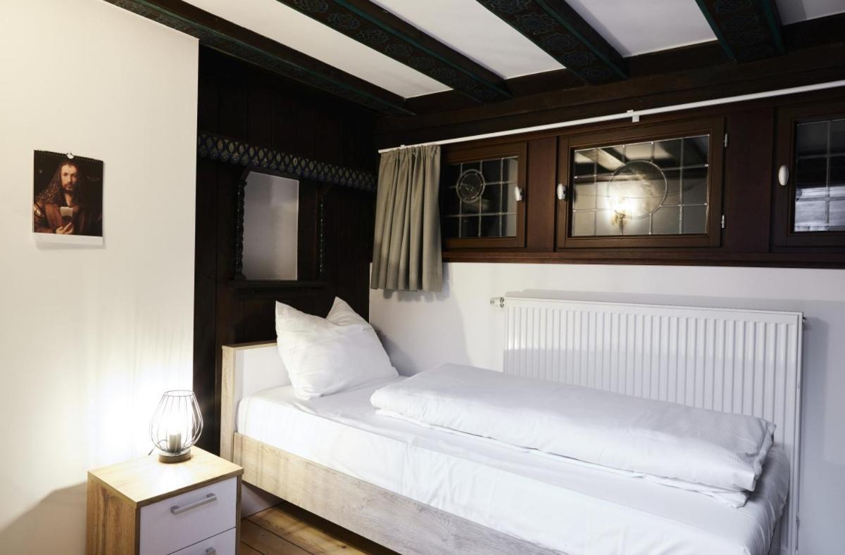 Апартаменты Gentilburg Und Gaertnerhaus Ашаффенбург Экстерьер фото